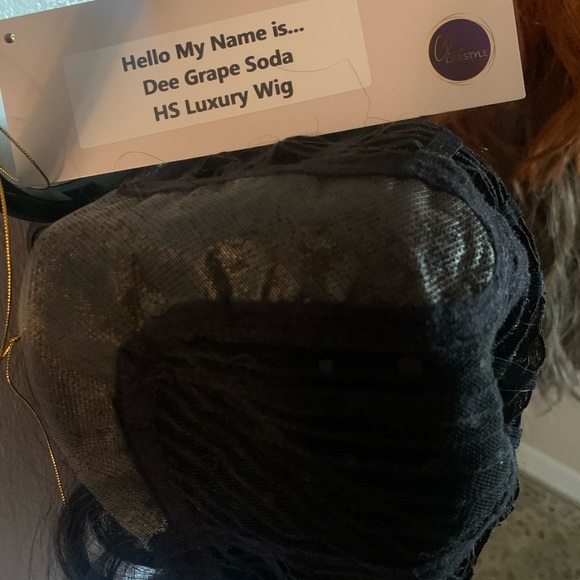 Dee wig from chic lifestyle in color grape soda - Picture 9 of 15